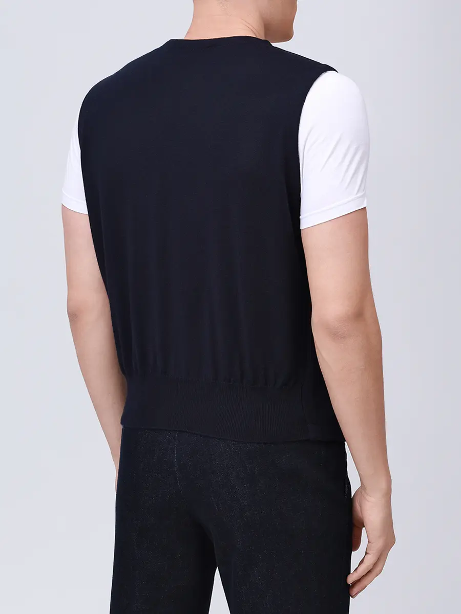 Жилет шерстяной