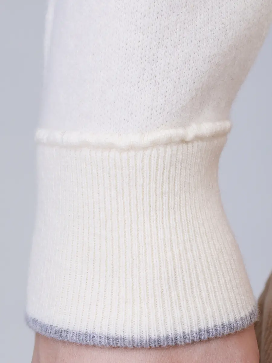 Джемпер шерстяной