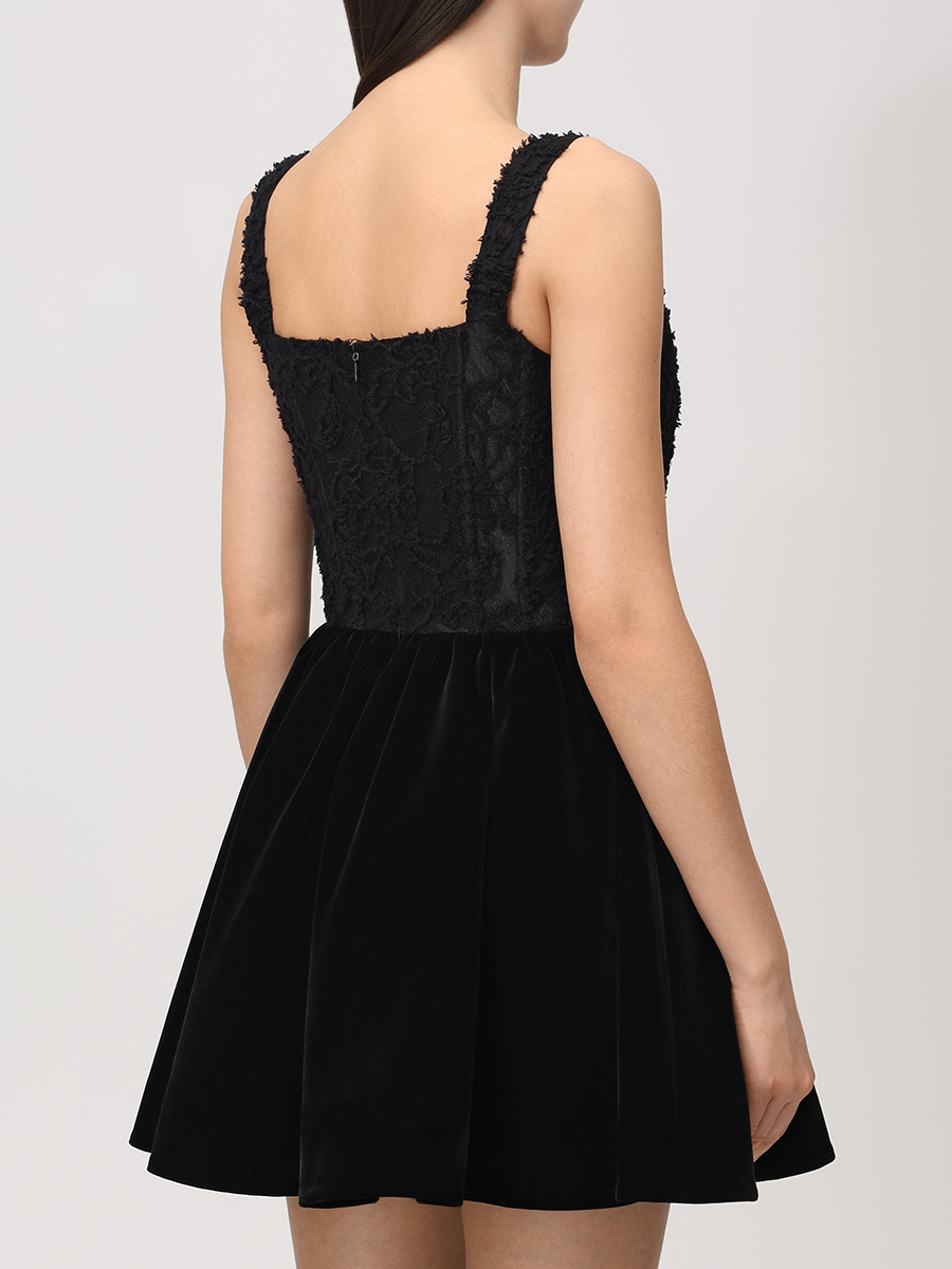 Платье из кружева и бархата