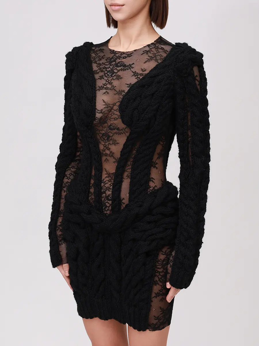 Платье с кружевом