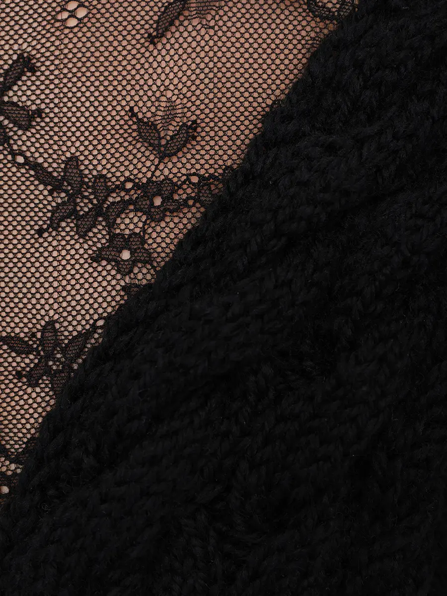 Платье с кружевом