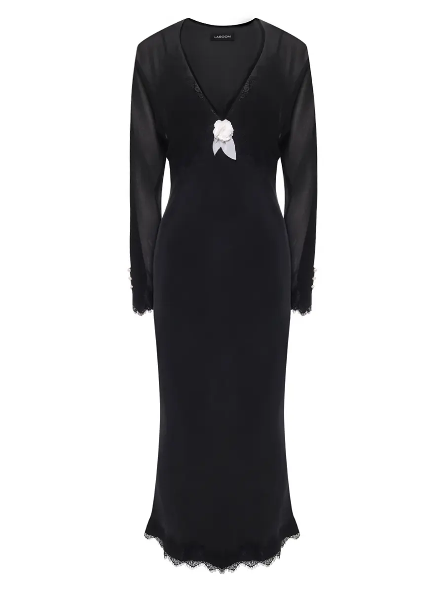 Платье с кружевом