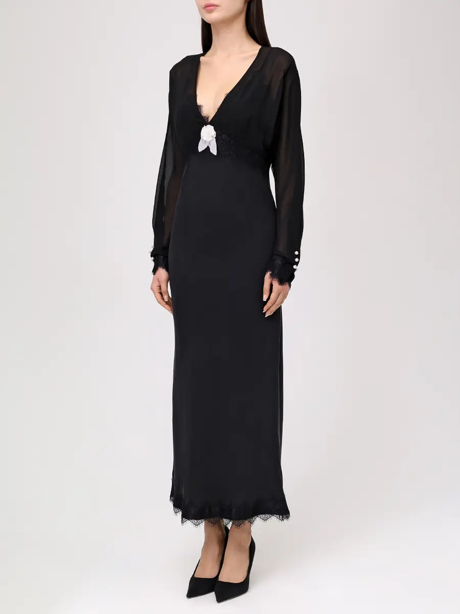 Платье с кружевом