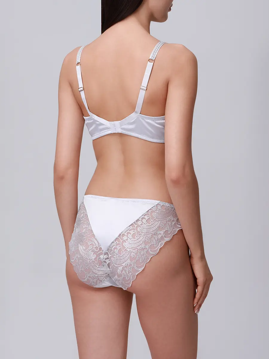 Бюстгалтер с мягкой чашкой