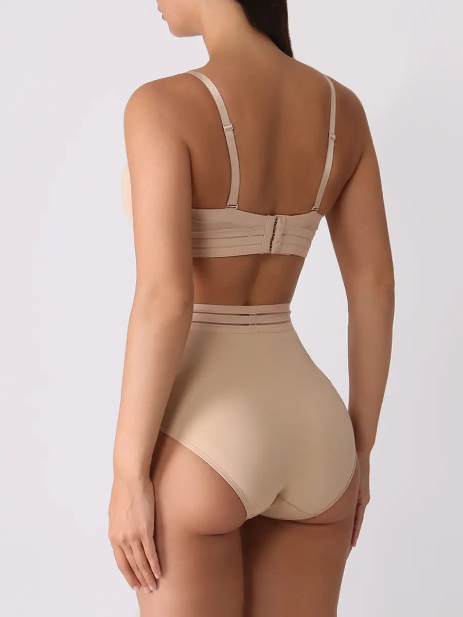 Бюстгальтер-балконет