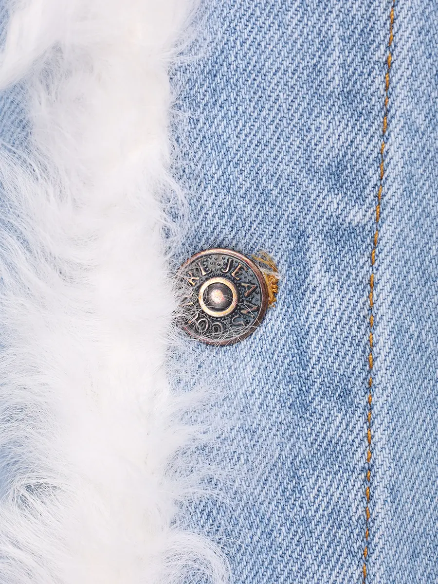 Куртка джинсовая