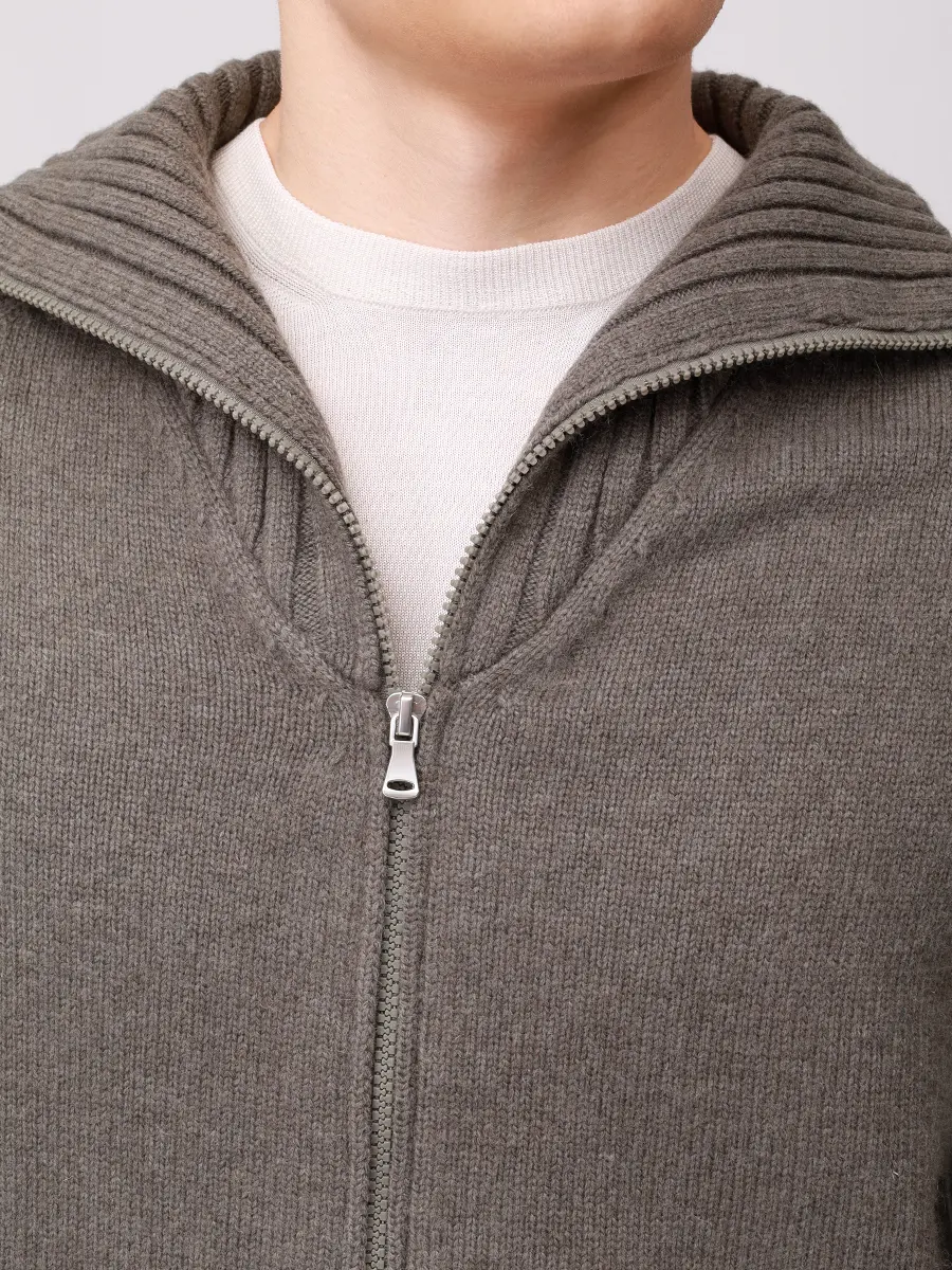 Кардиган шерстяной