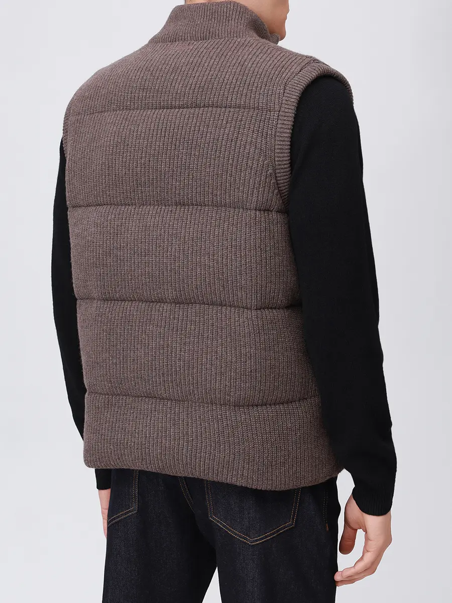 Жилет шерстяной