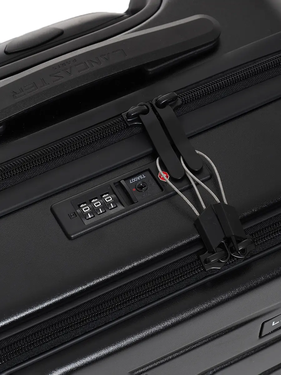 Чемодан из поликарбоната