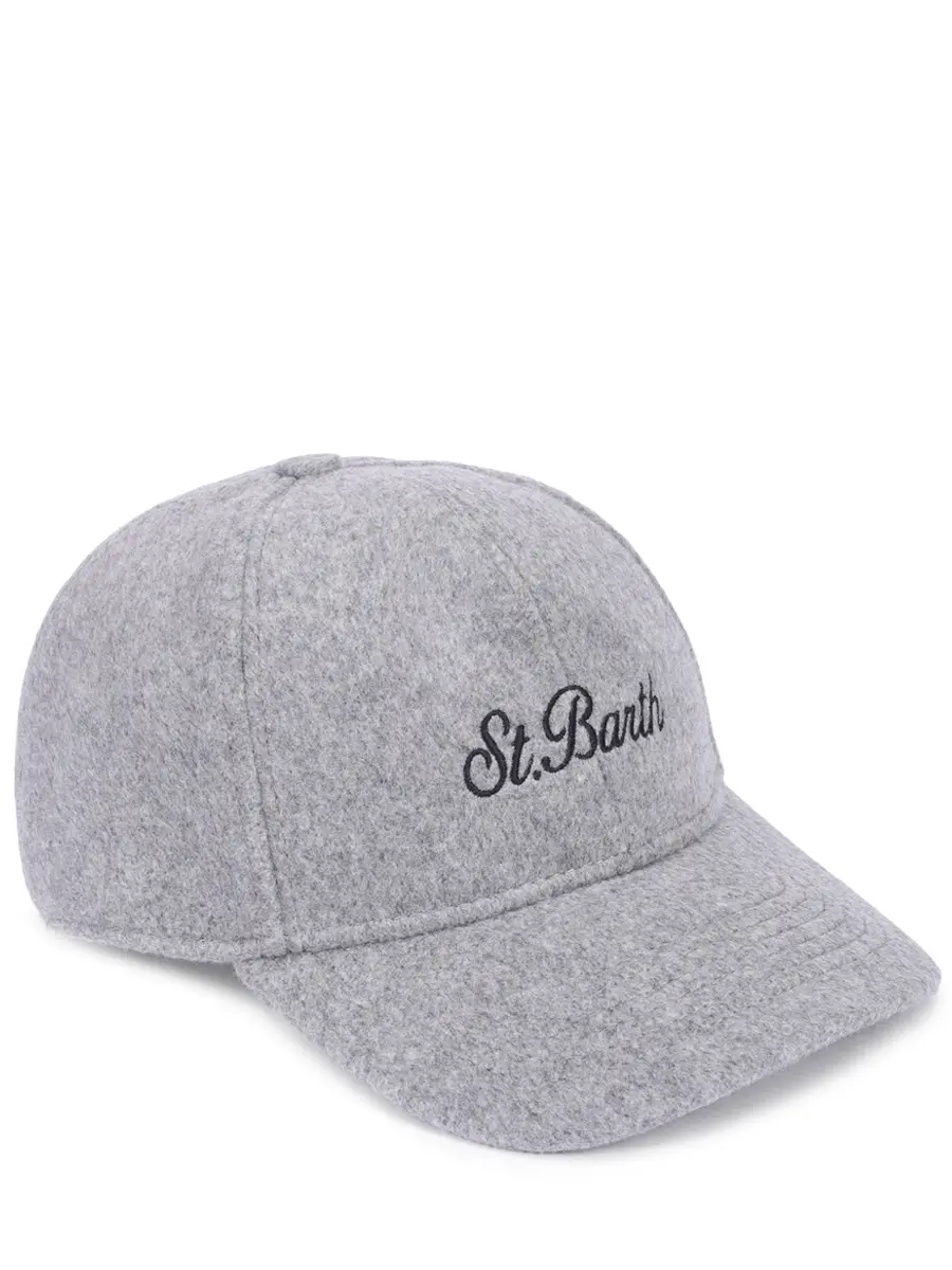 Бейсболка с логотипом