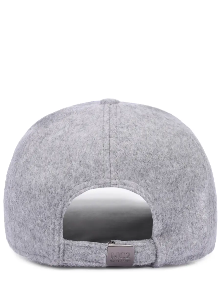 Бейсболка с логотипом