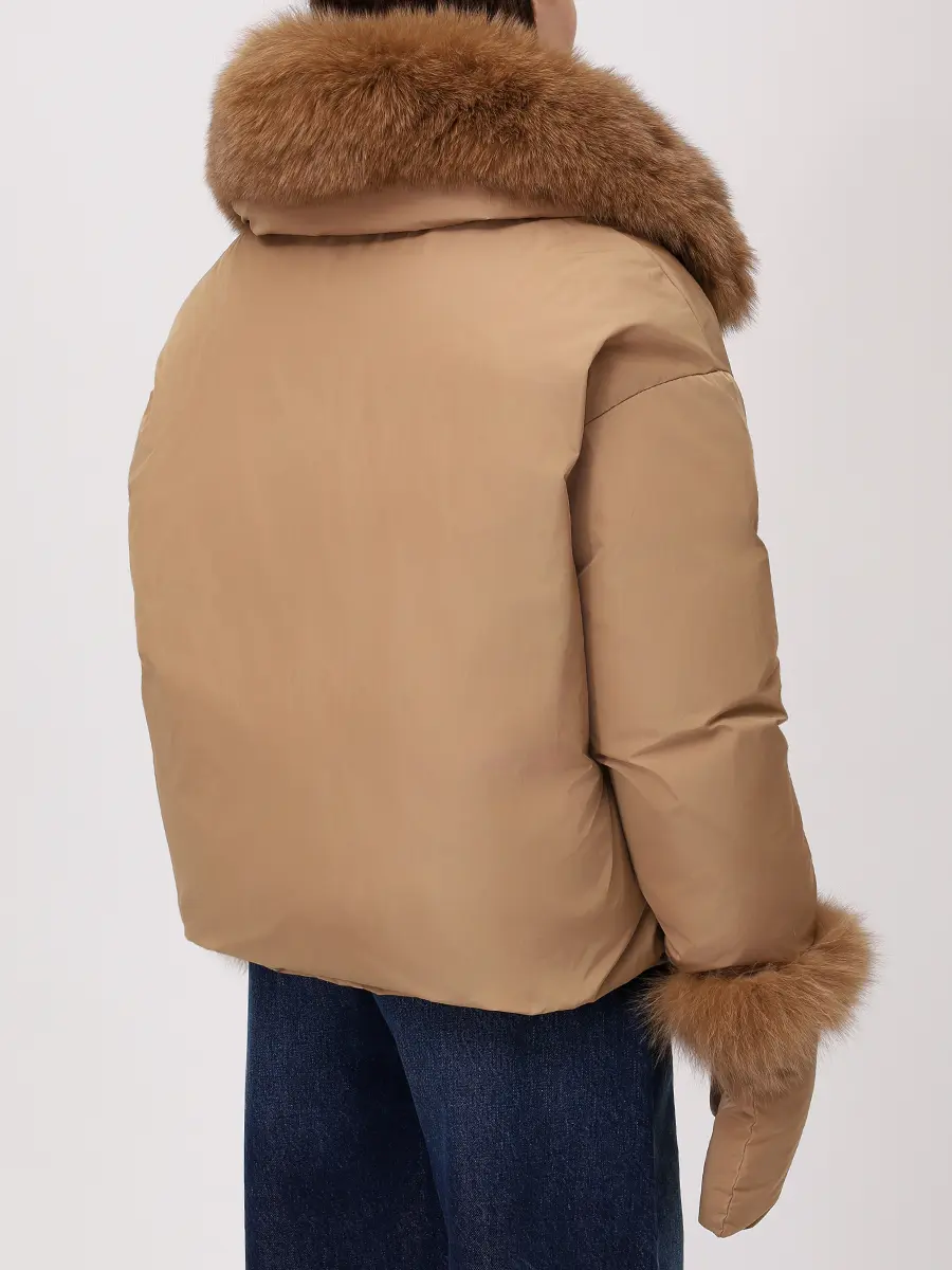 Пуховик однотонный