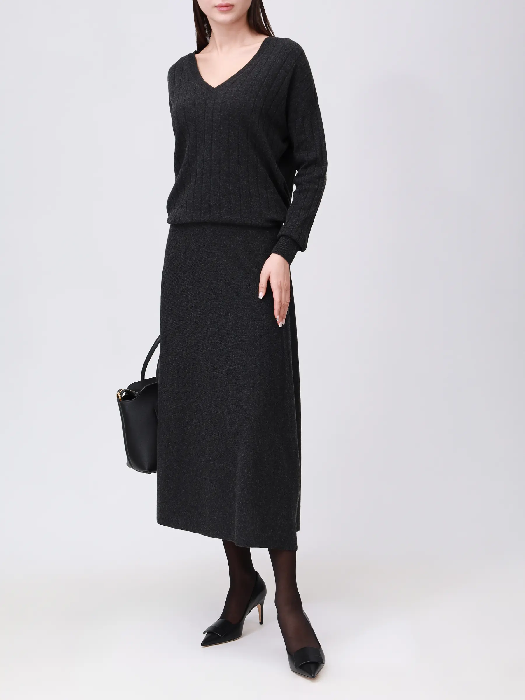 Пуловер шерстяной