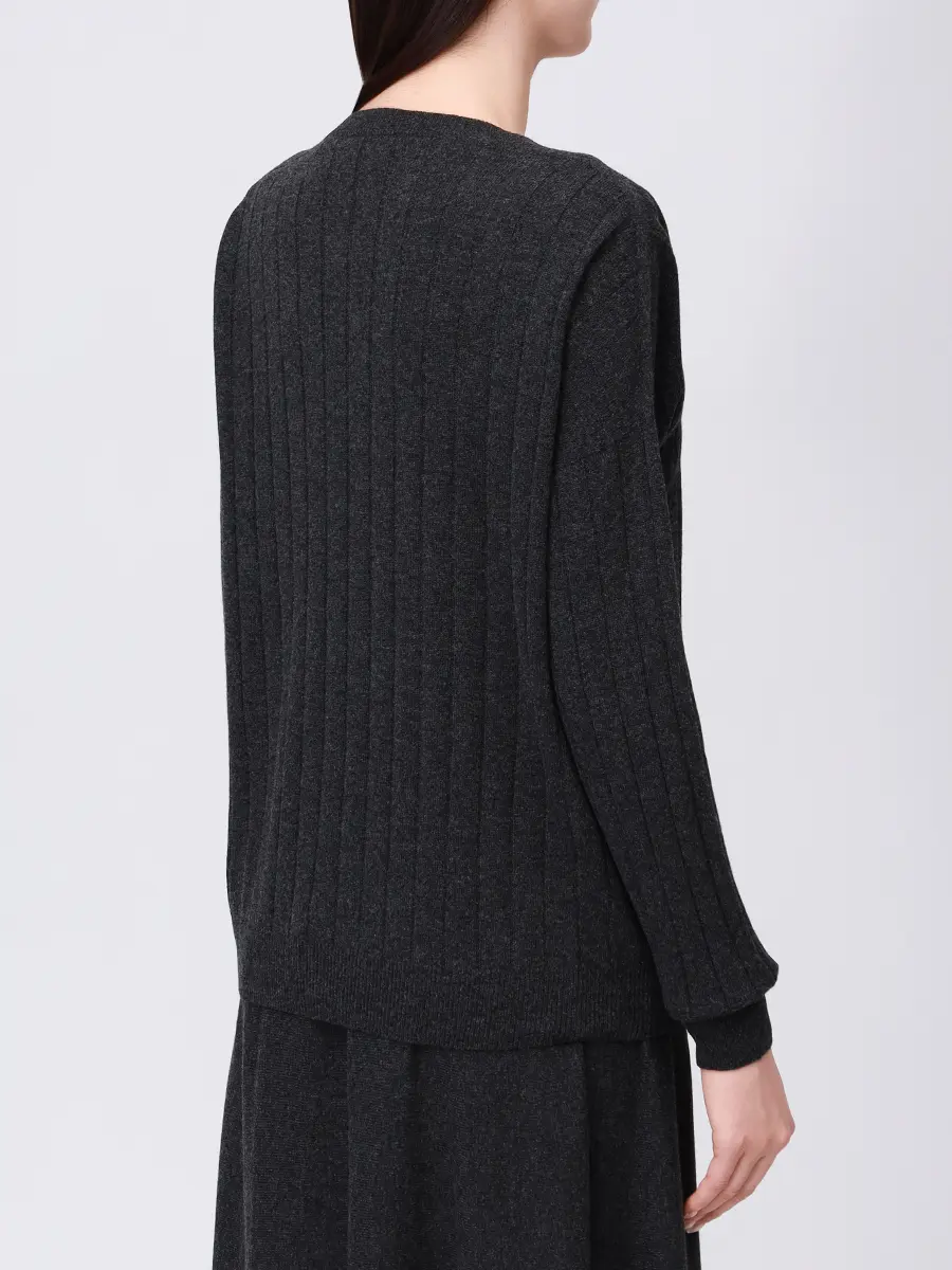 Пуловер шерстяной