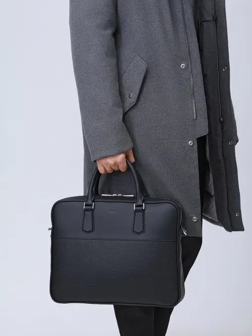 Сумка кожаная BOSS