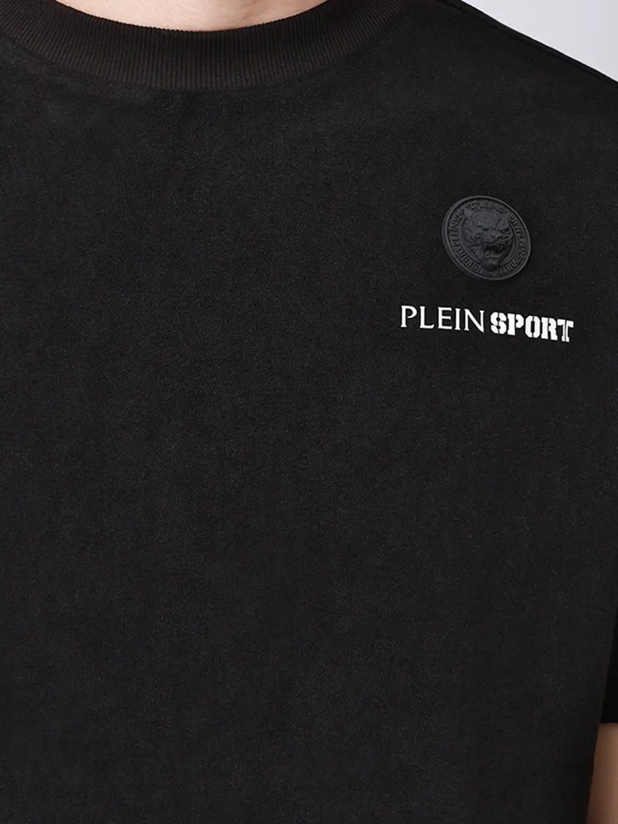 Футболка с логотипом