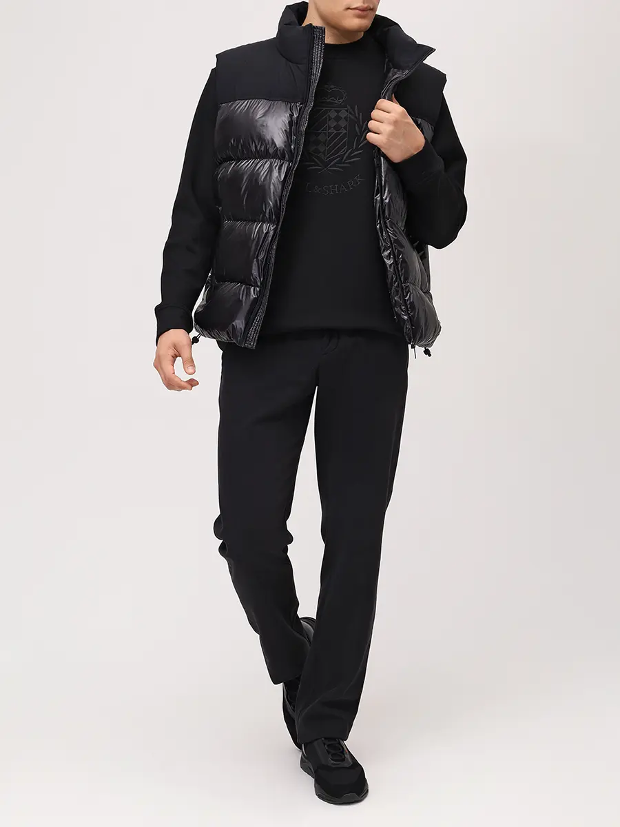 Толстовка с вышивкой