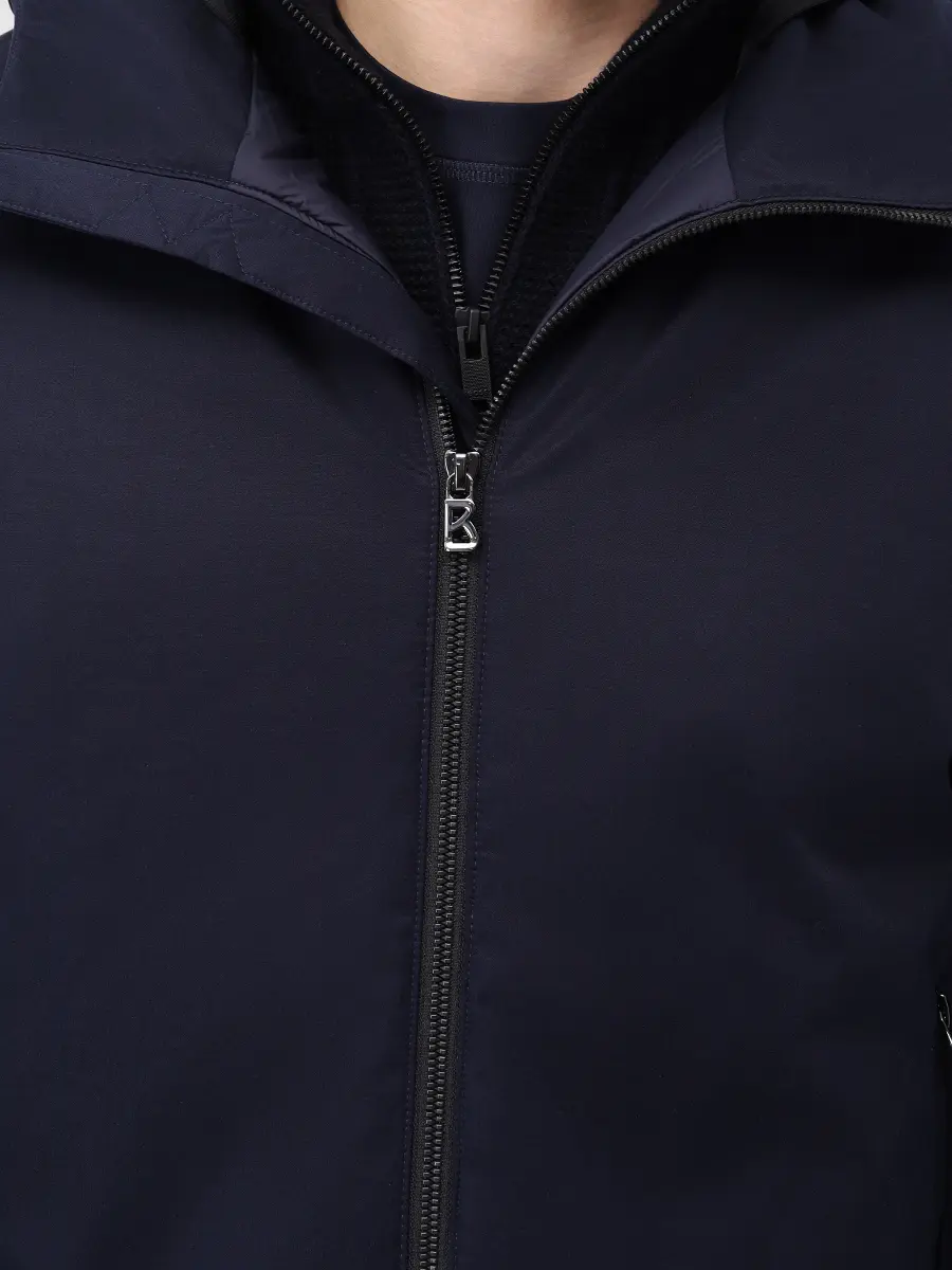 Куртка однотонная Vick