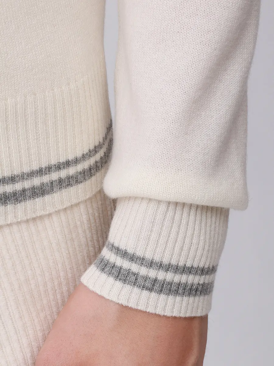 Свитер из шерсти и кашемира