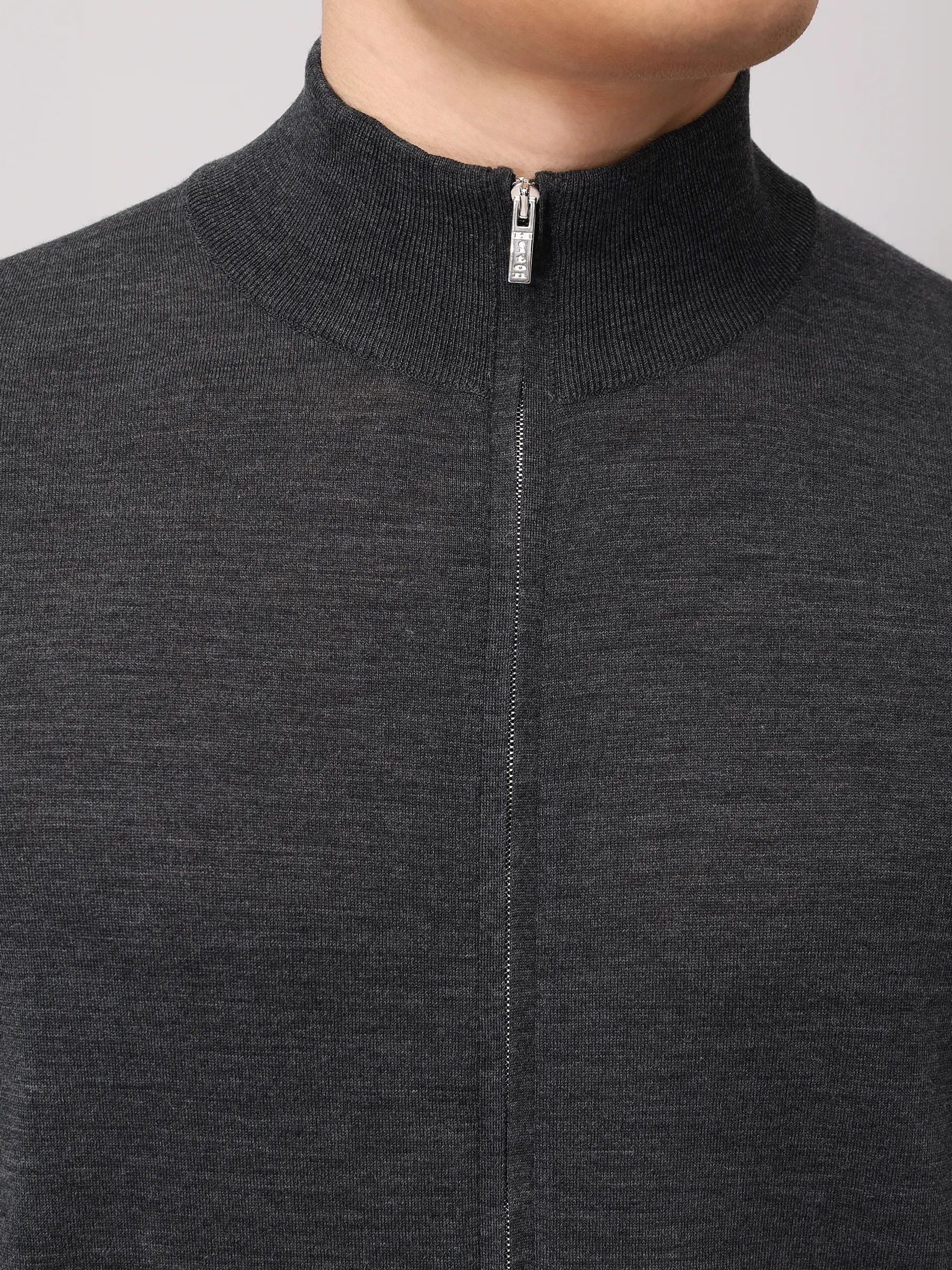 Кардиган шерстяной