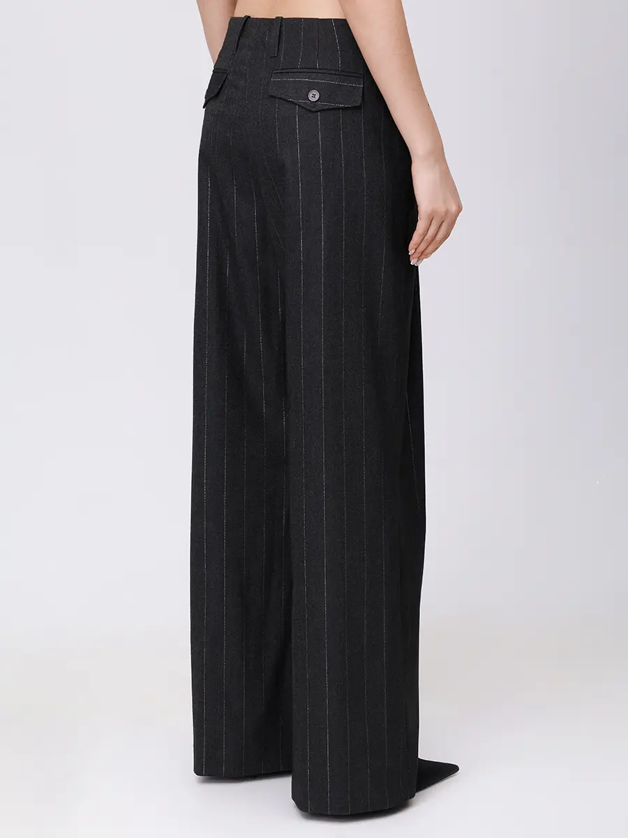 Брюки в полоску