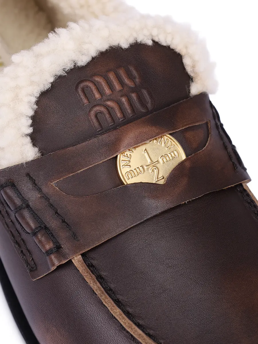 Лоферы кожаные на меху