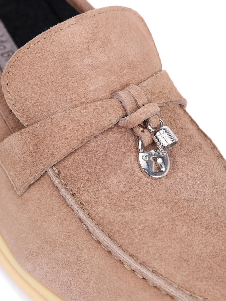 Лоферы замшевые на байке