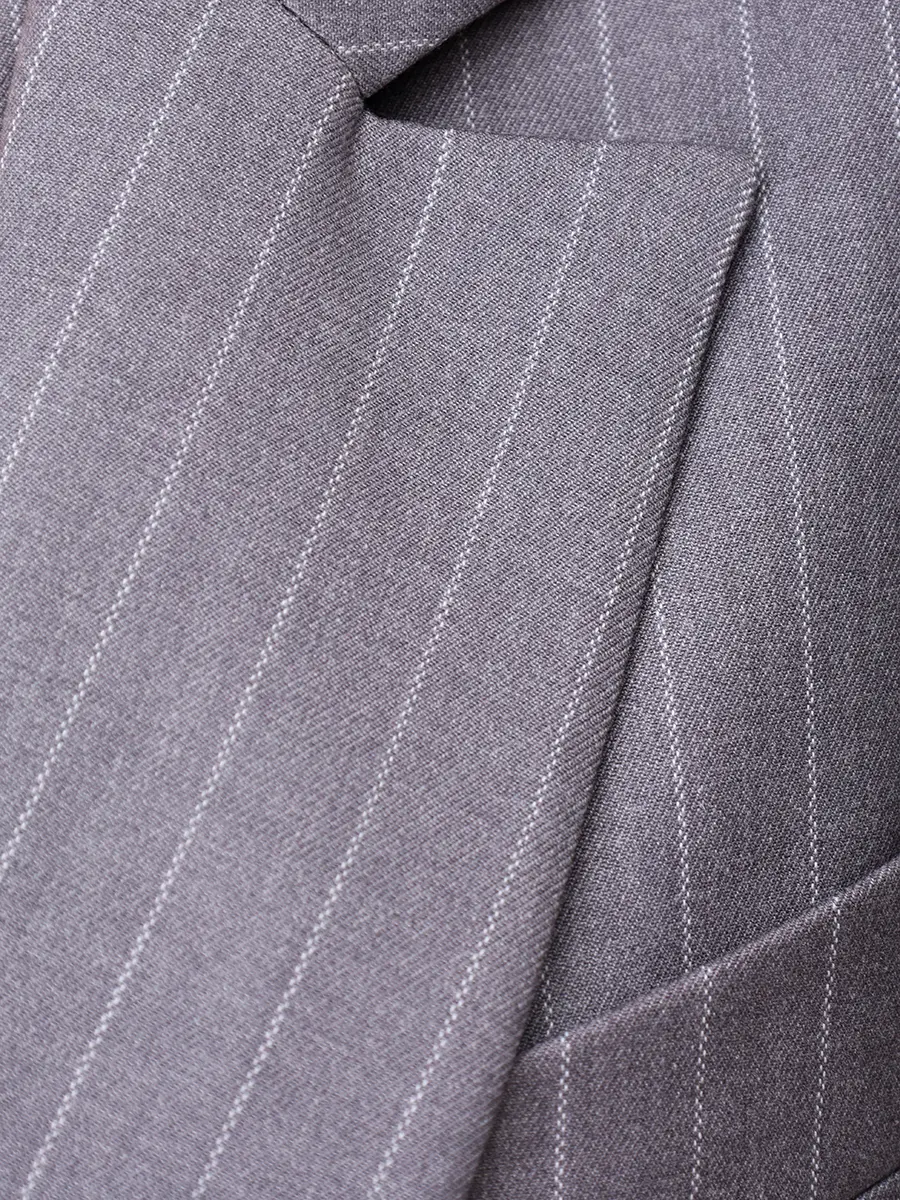 Пиджак в полоску