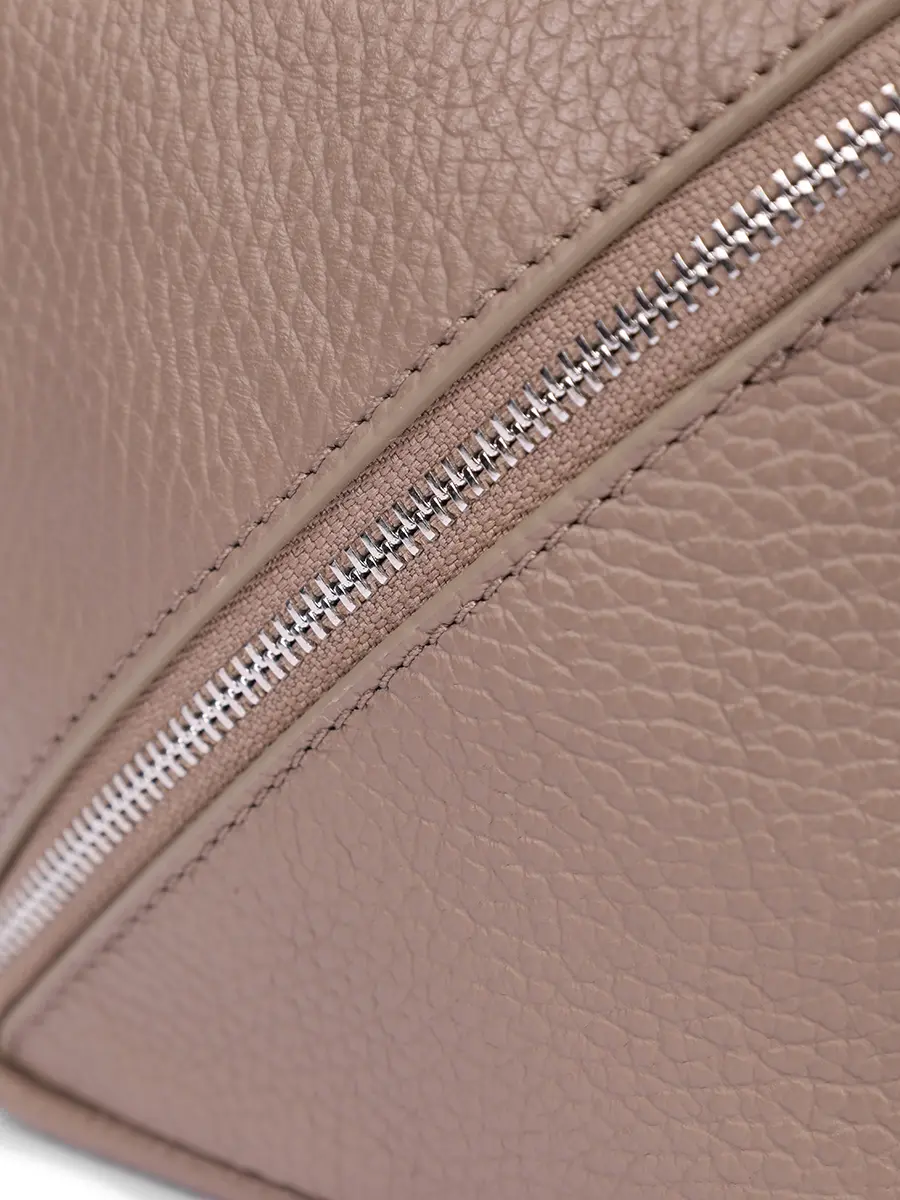 Косметичка кожаная