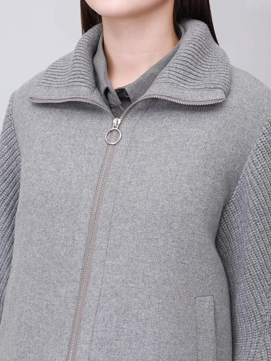 Пуховик однотонный