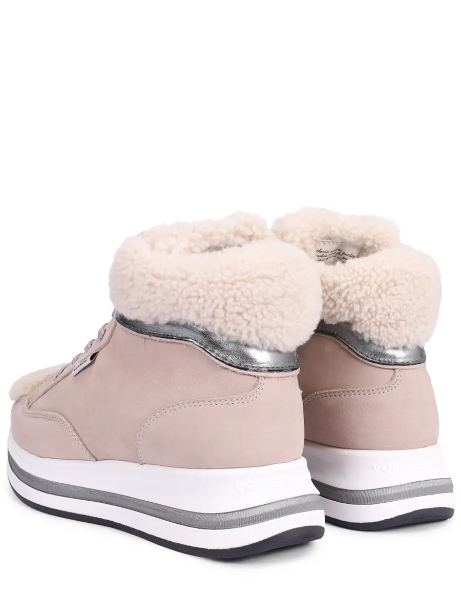 Ботинки из нубука на меху