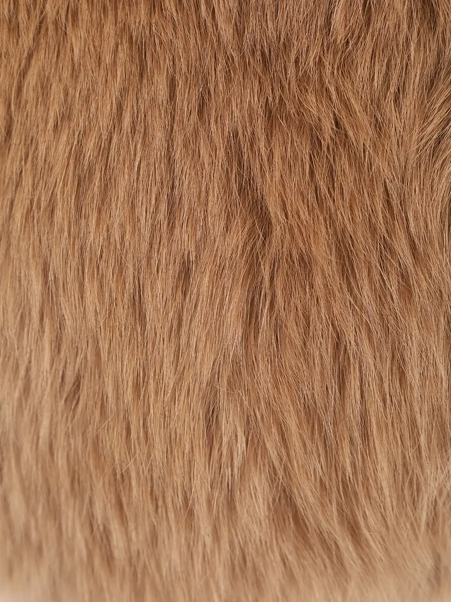 Игрушка из меха лисы