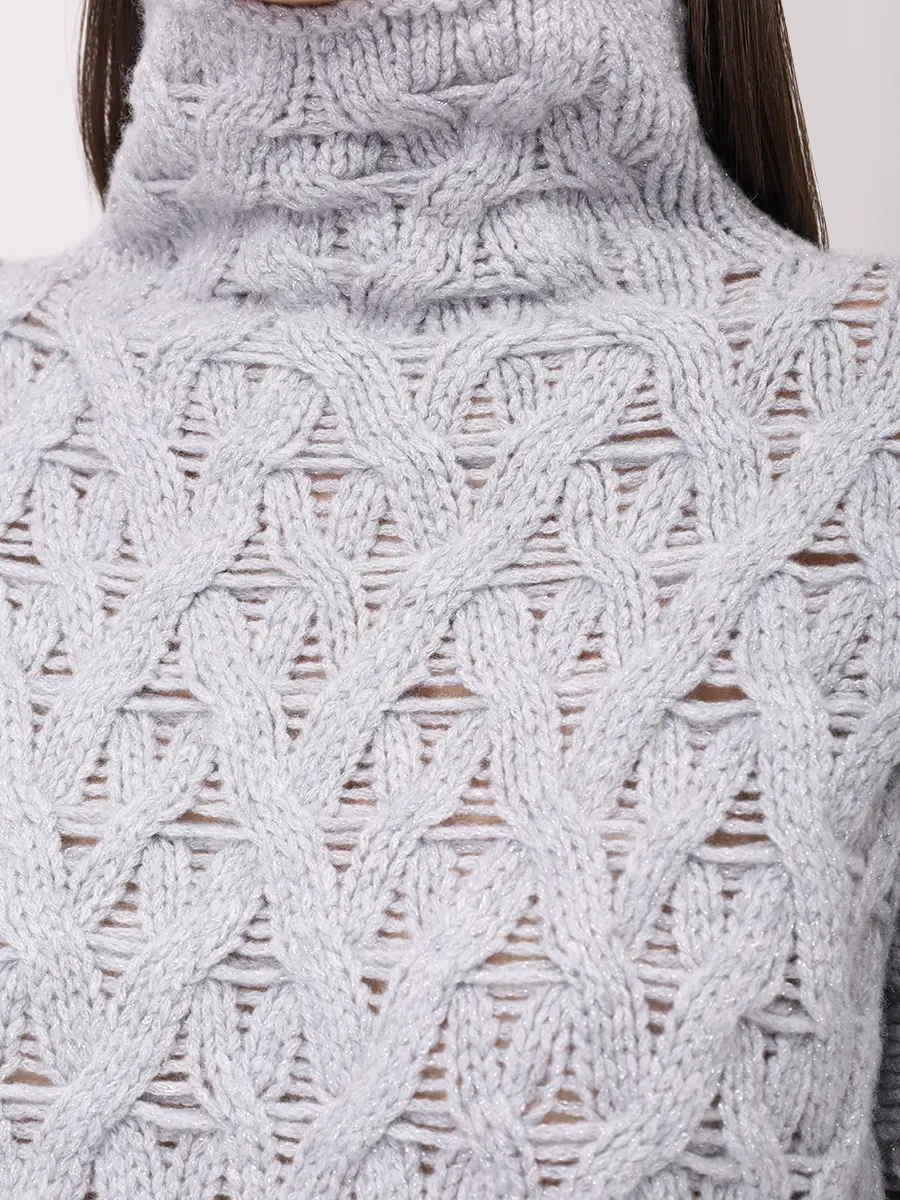 Свитер шерстяной