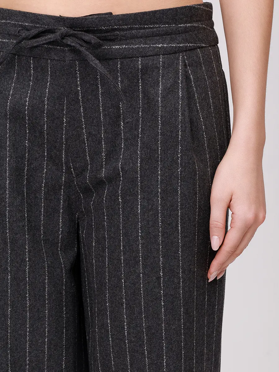 Брюки шерстяные