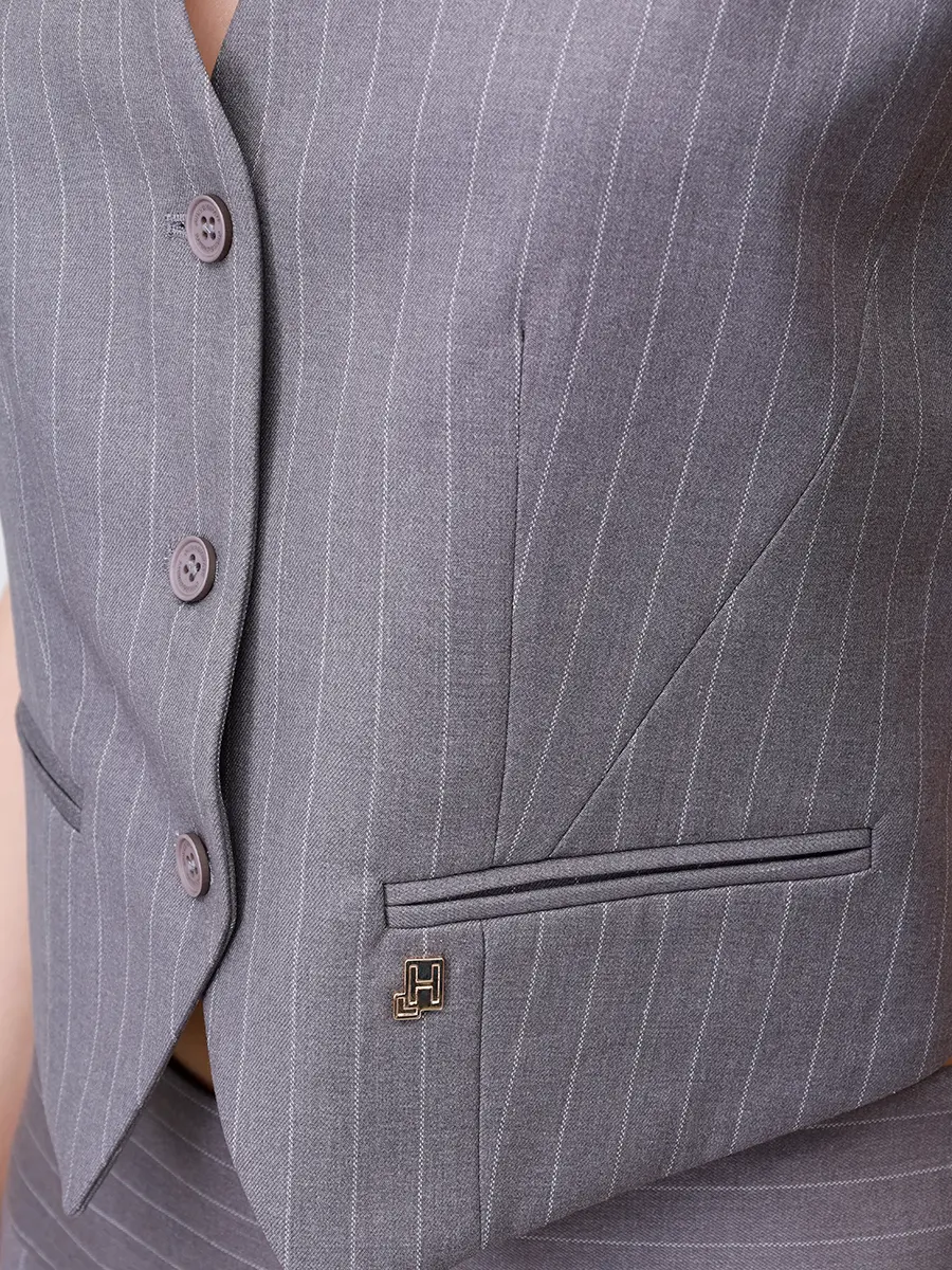 Жилет в полоску