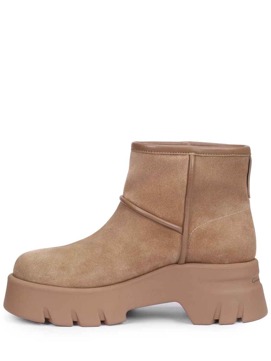 Ботинки замшевые на меху Stormy