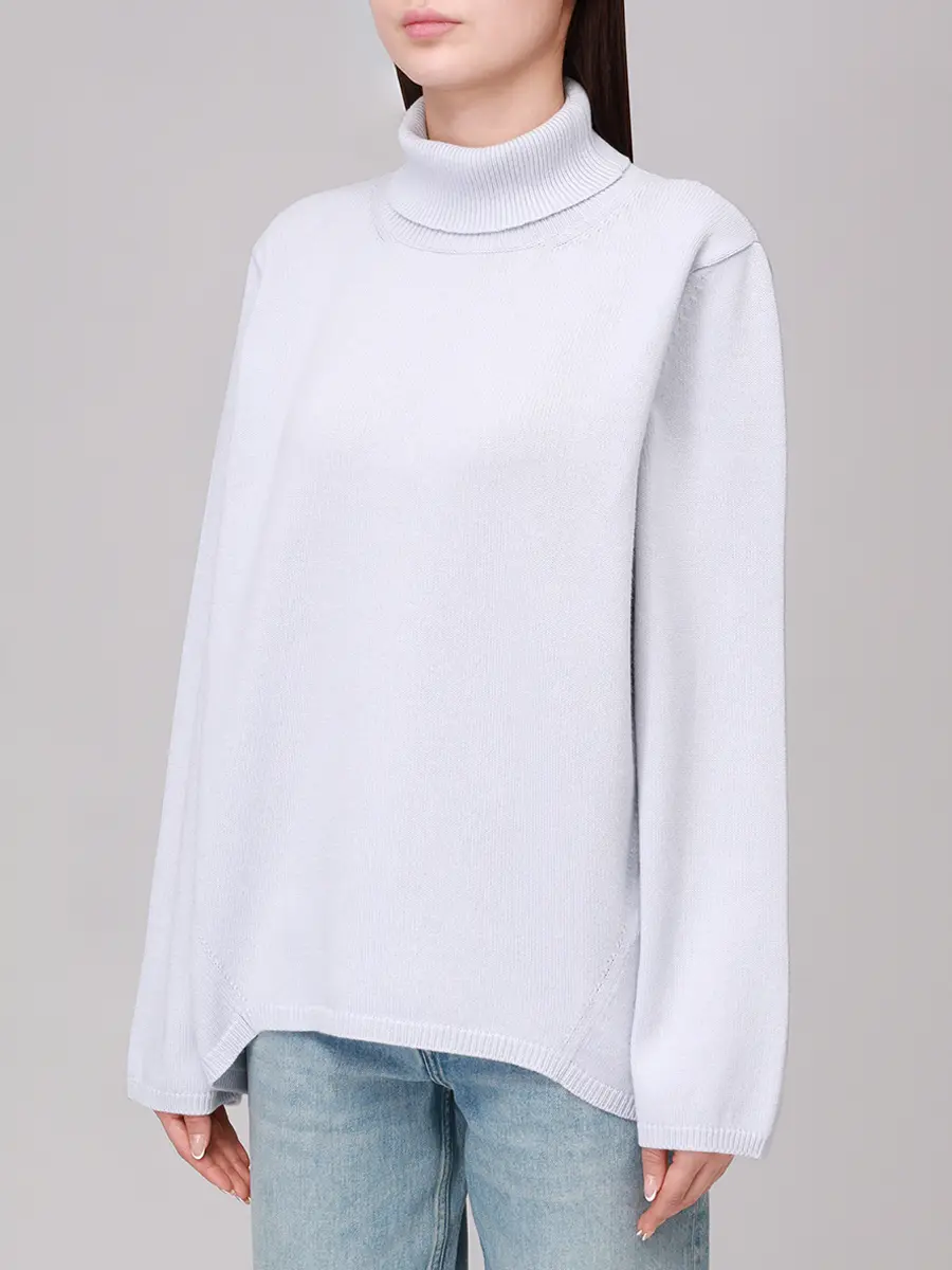 Свитер шерстяной