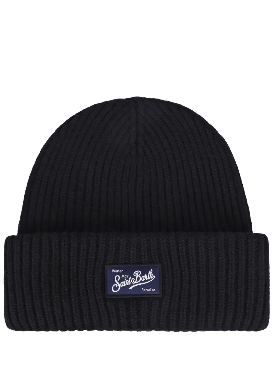 Шапка из шерсти и вискозы