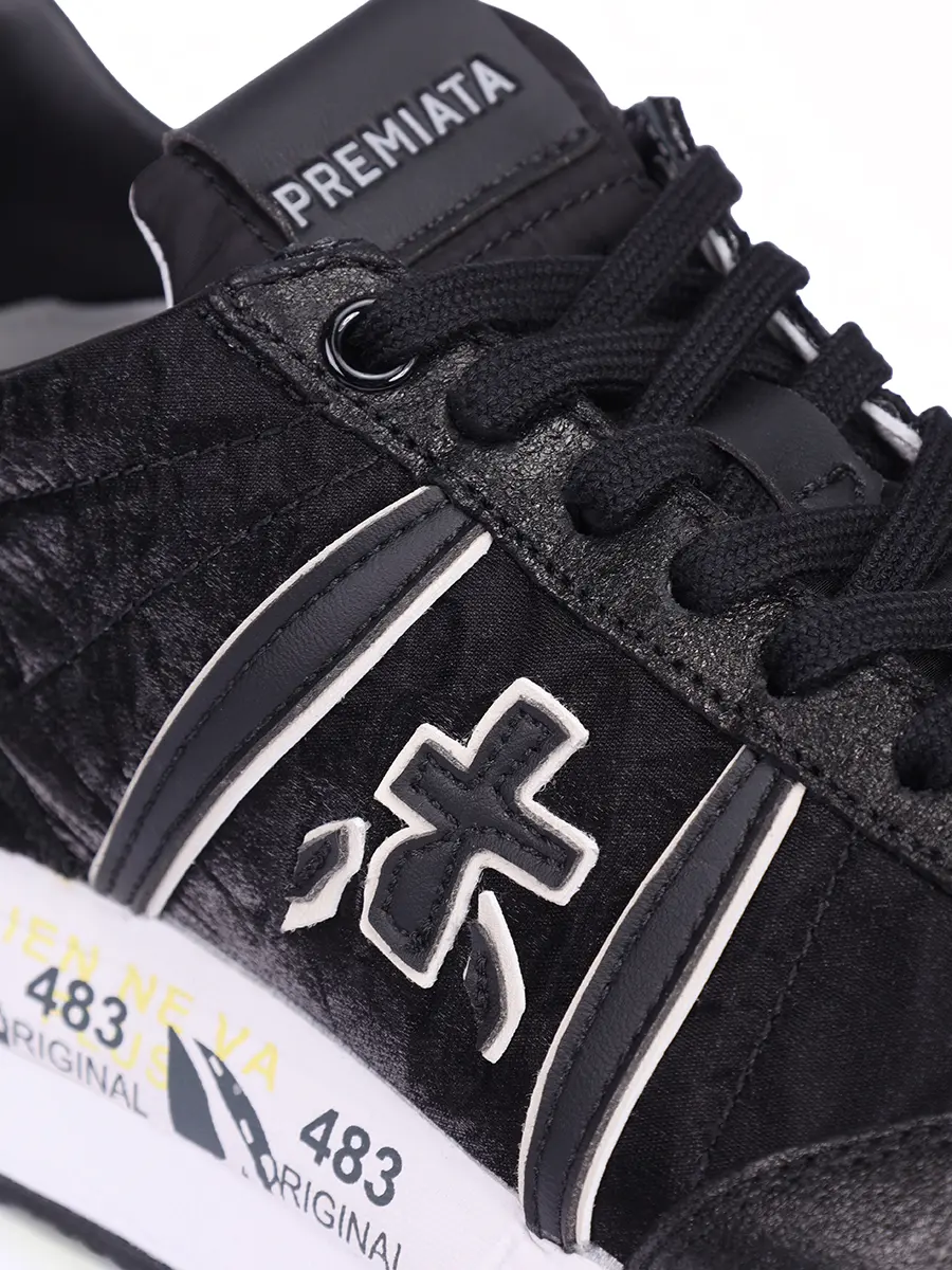 Кроссовки комбинированные Conny