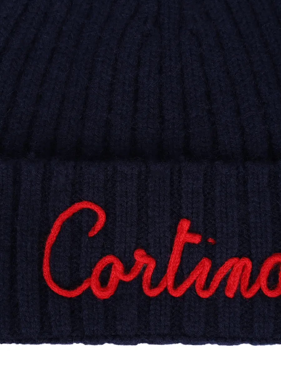 Шапка из шерсти и вискозы