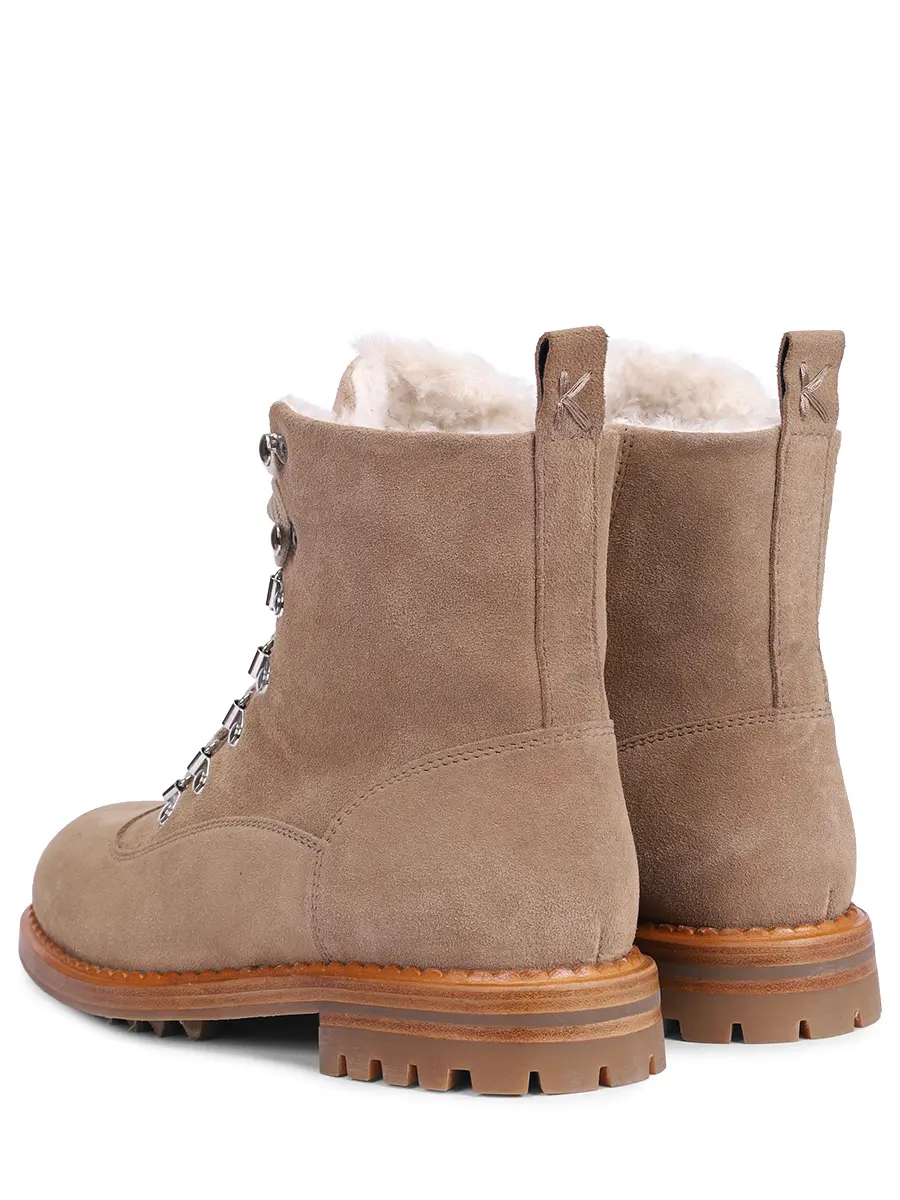 Ботинки замшевые на меху