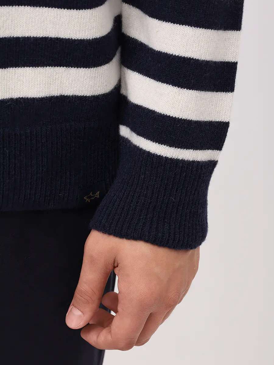 Джемпер шерстяной