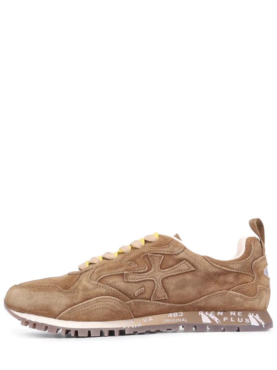 Кроссовки замшевые