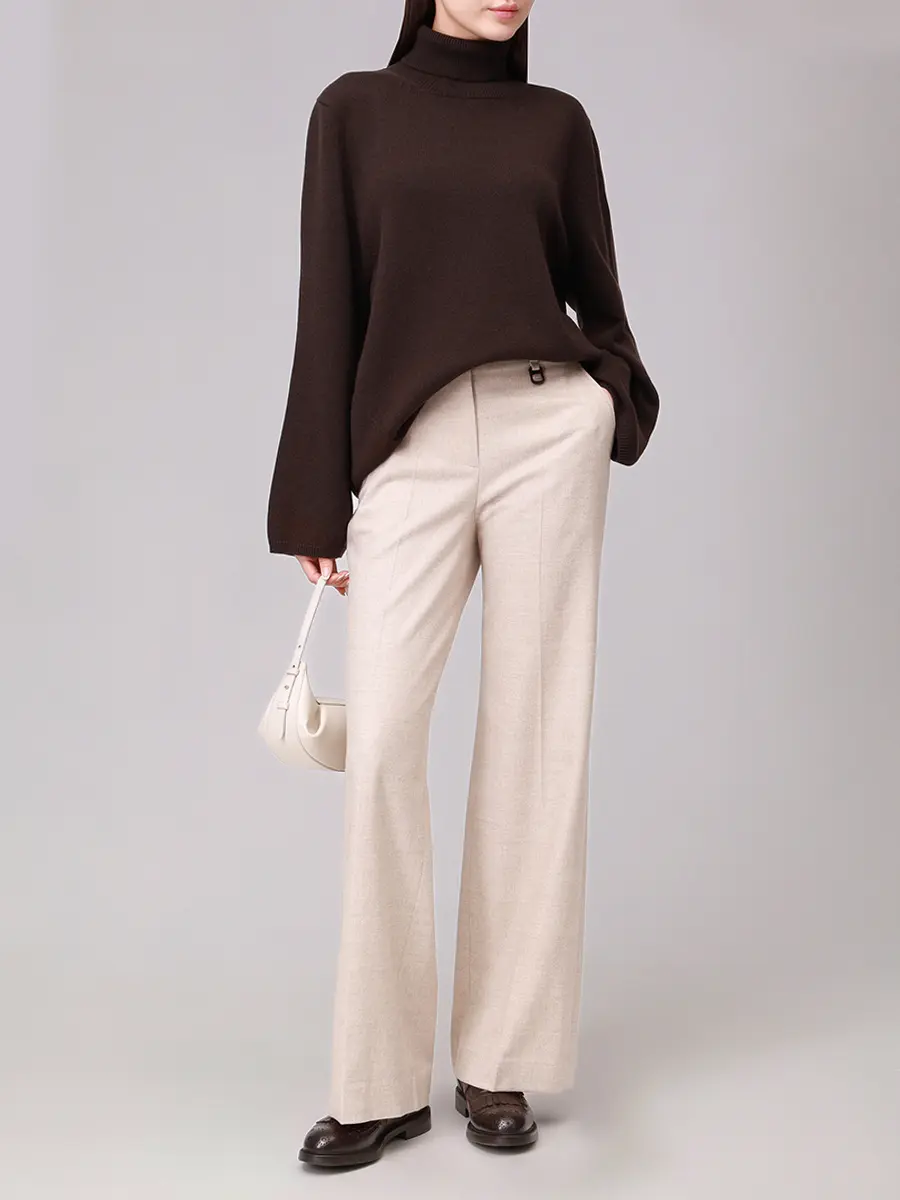 Свитер шерстяной