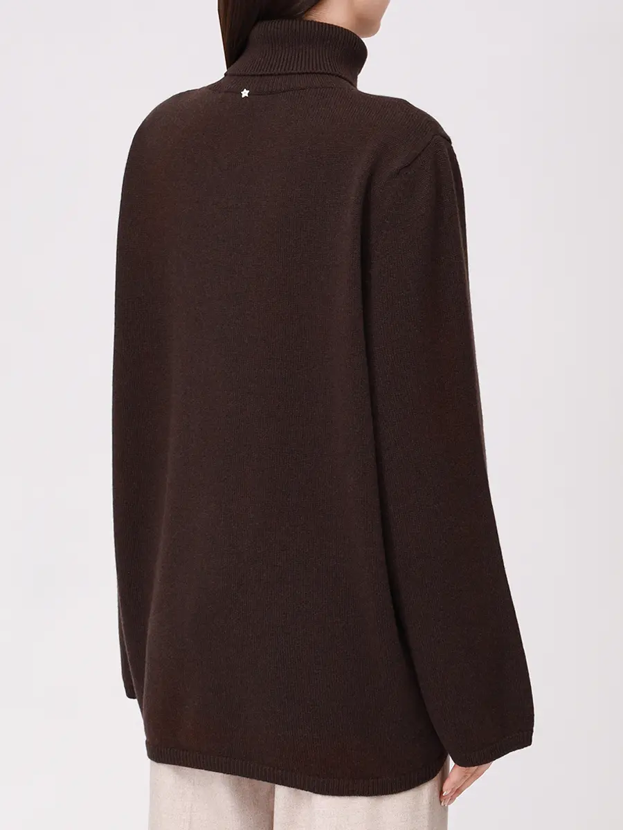 Свитер шерстяной