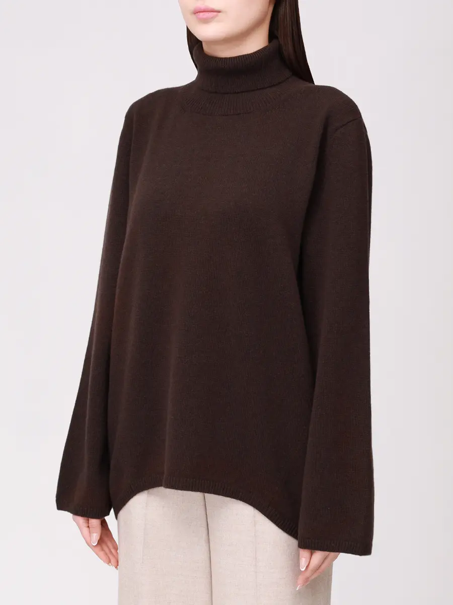 Свитер шерстяной