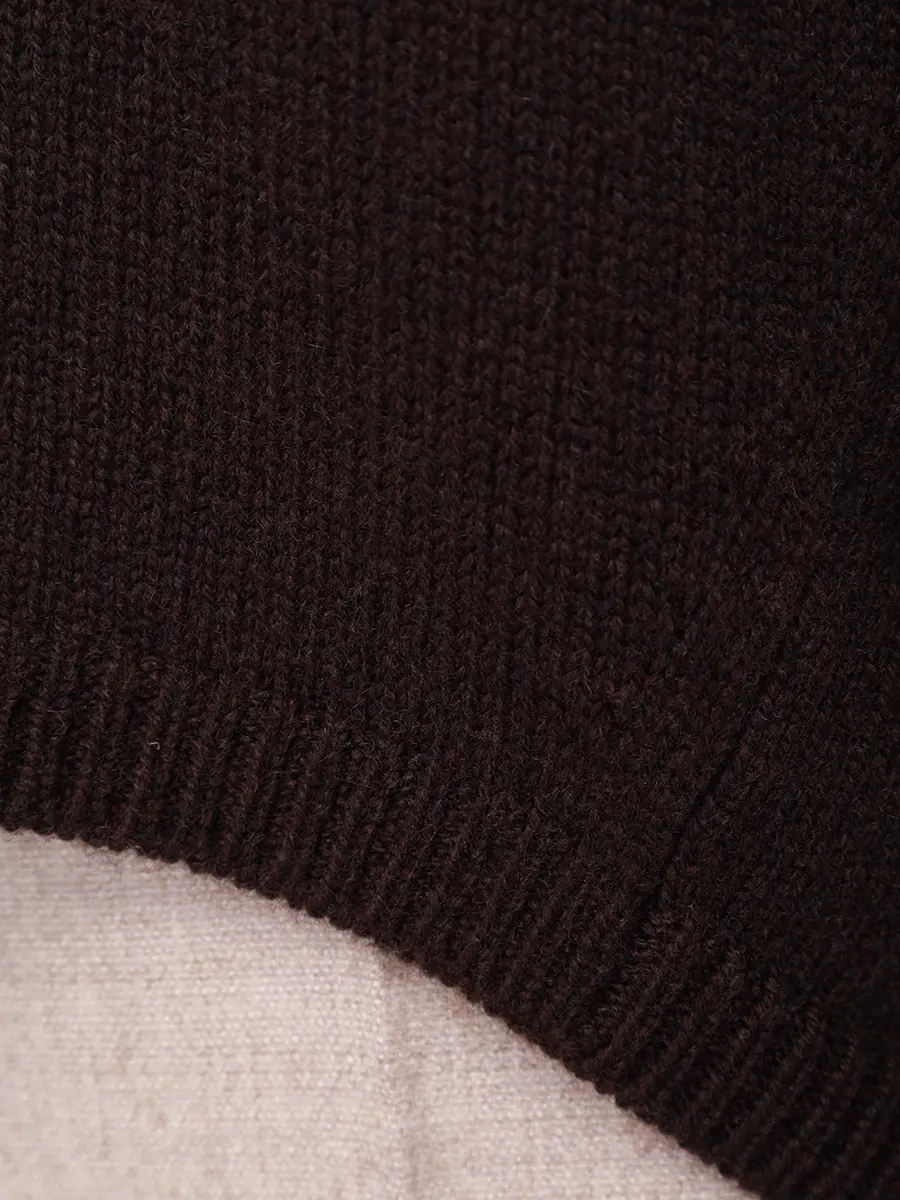 Свитер шерстяной