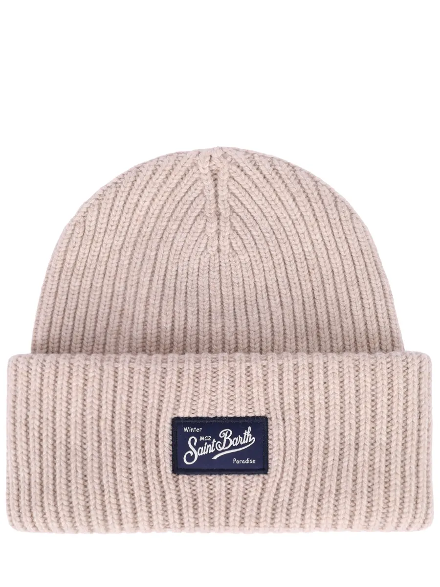 Шапка из шерсти и вискозы