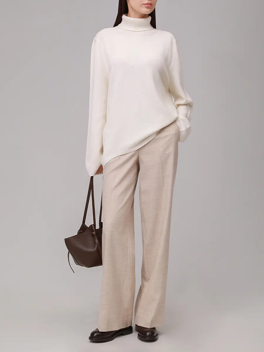 Свитер шерстяной