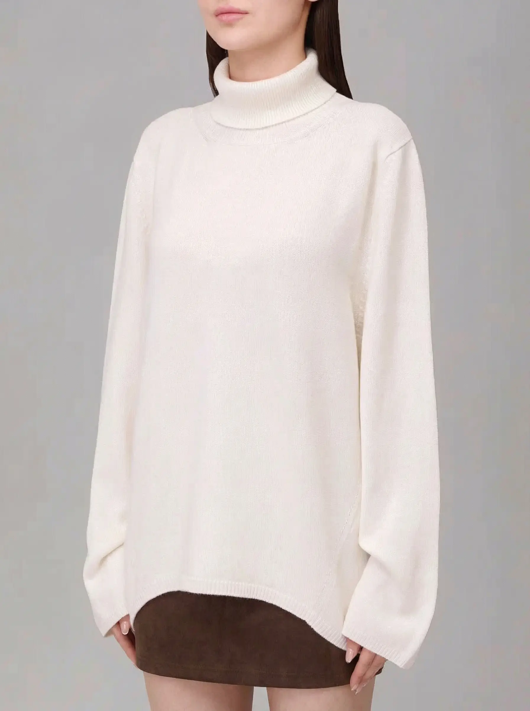 Свитер шерстяной